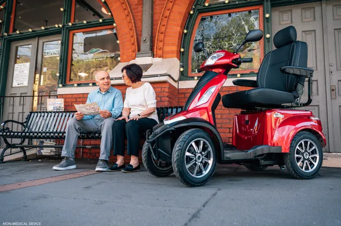 BAJA Raptor 2 4-Wheel Outdoor Scooter Friend BAJA® Raptor 2 4-Wheel Outdoor Scooter