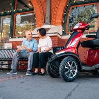 BAJA Raptor 2 4-Wheel Outdoor Scooter Friend thumbnail BAJA® Raptor 2 4-Wheel Outdoor Scooter thumbnail